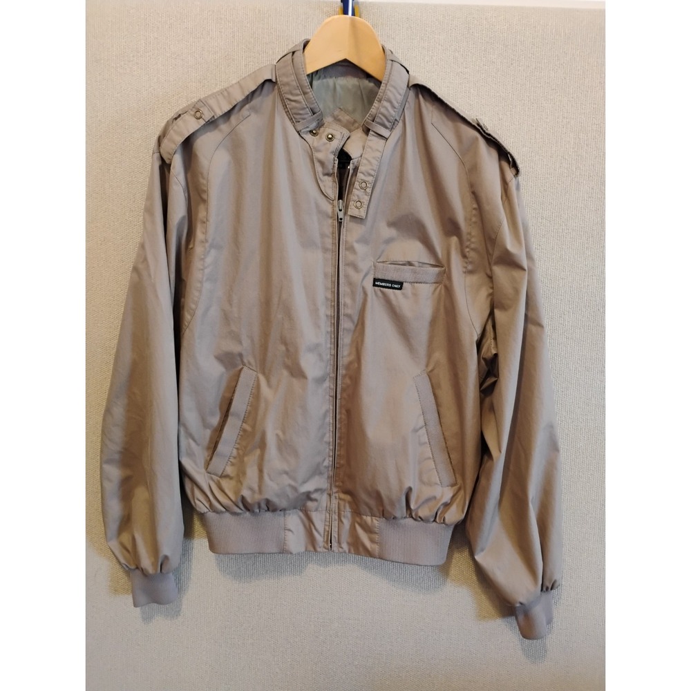 Members Only Taupe Jacket Size 40 Made in Hong Kong